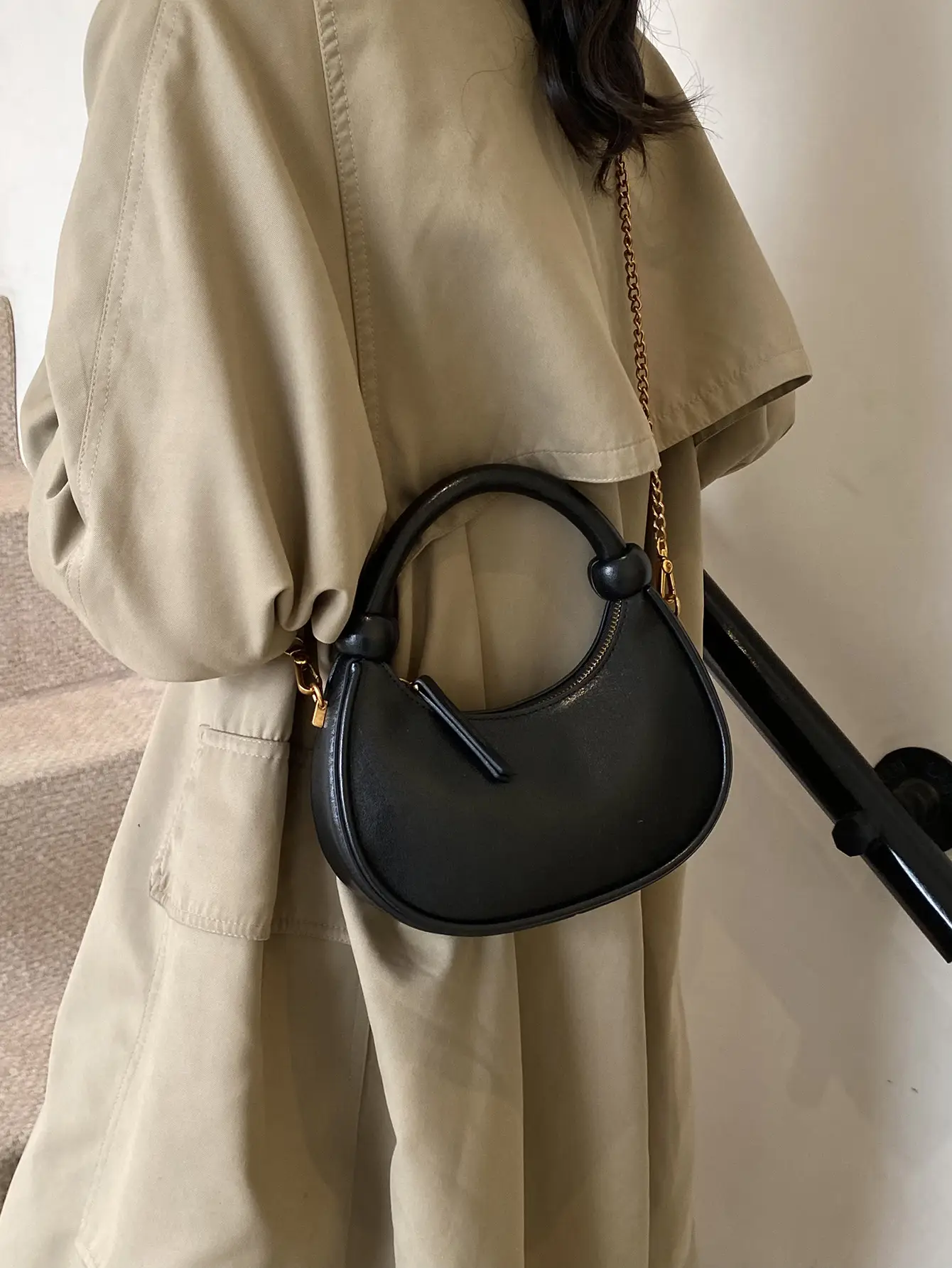 Women's Retro Textured Shoulder Bag Brown 2024 - Image 6