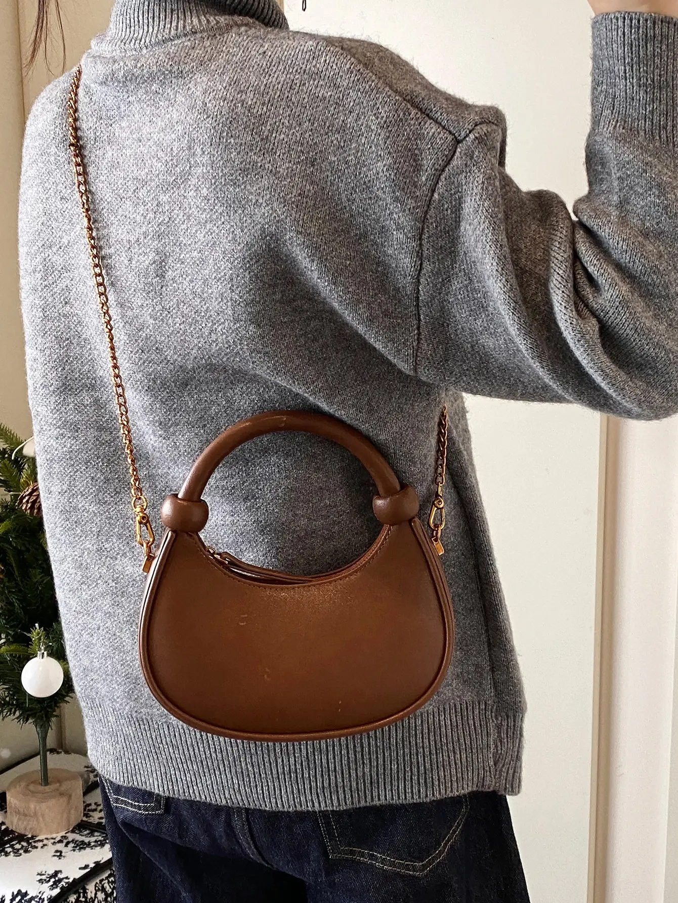 Women's Retro Textured Shoulder Bag Brown 2024 - Image 7