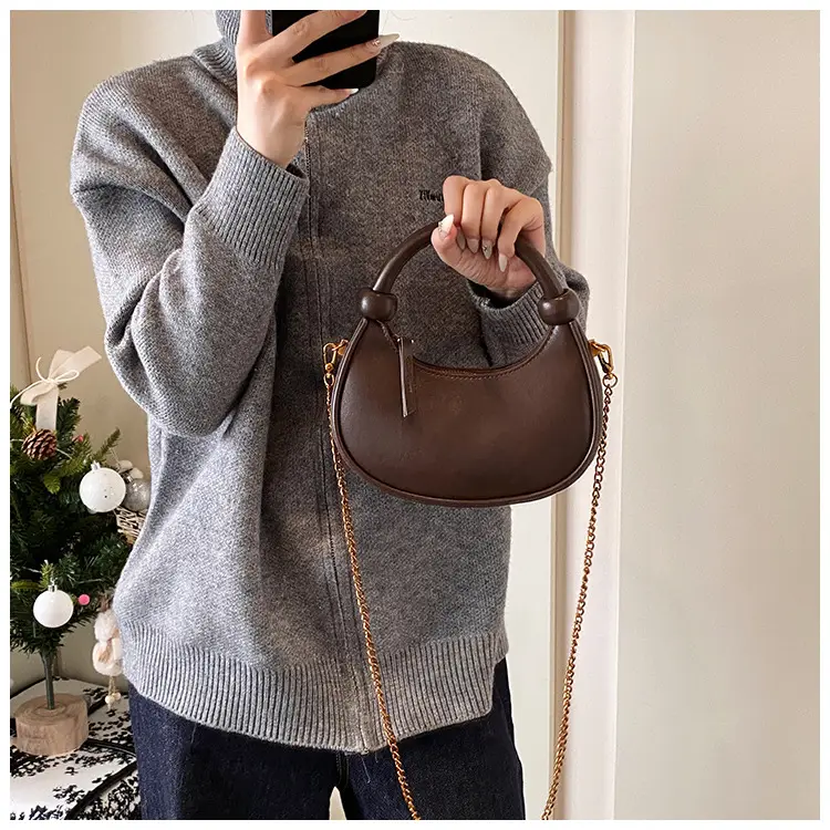 Women's Retro Textured Shoulder Bag Brown 2024 — feature 27