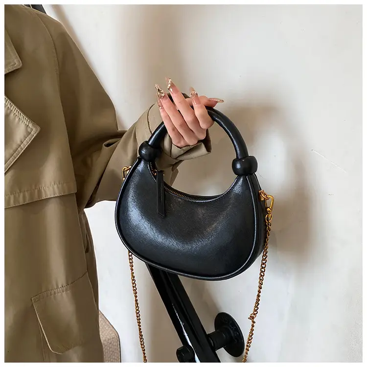 Women's Retro Textured Shoulder Bag Brown 2024 — feature 31