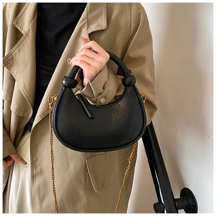 Women's Retro Textured Shoulder Bag Brown 2024 — feature 32
