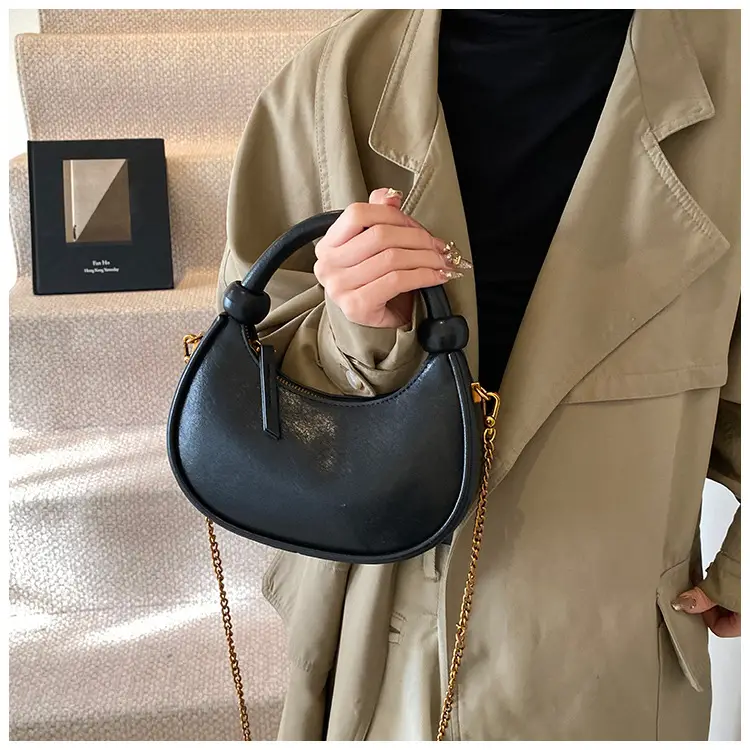 Women's Retro Textured Shoulder Bag Brown 2024 — feature 33