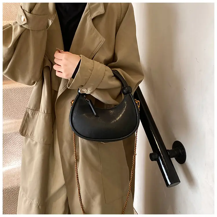 Women's Retro Textured Shoulder Bag Brown 2024 — feature 37