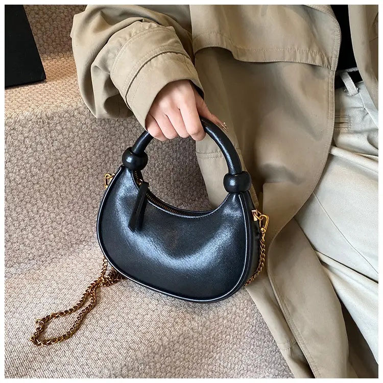 Women's Retro Textured Shoulder Bag Brown 2024 — feature 38