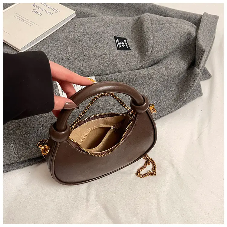 Women's Retro Textured Shoulder Bag Brown 2024 — feature 49