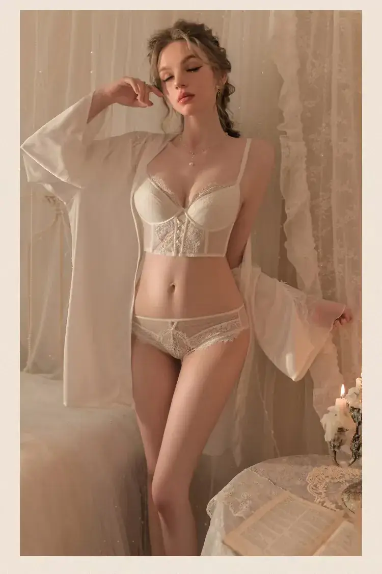 French Style Lace Cup Bra Set Black — feature 1