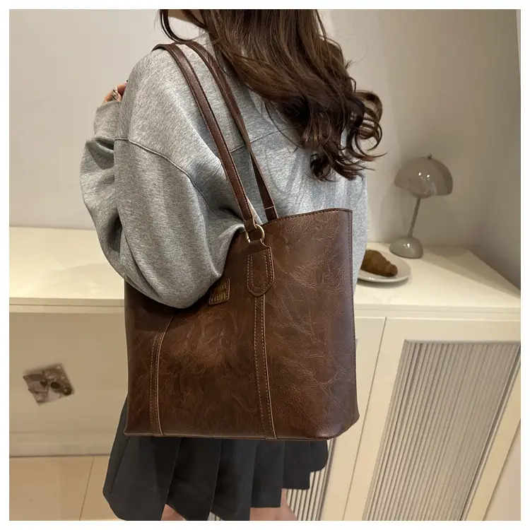 Black High-End Women's Large Capacity Shoulder Tote Bag — feature 16