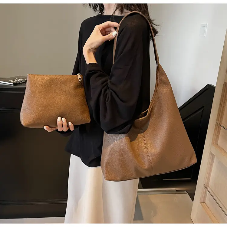 Women's Black Leather Shoulder Bag Large Capacity Fashionable Tote — feature 14