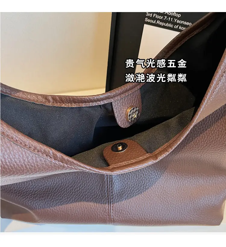 Women's Black Leather Shoulder Bag Large Capacity Fashionable Tote — feature 7