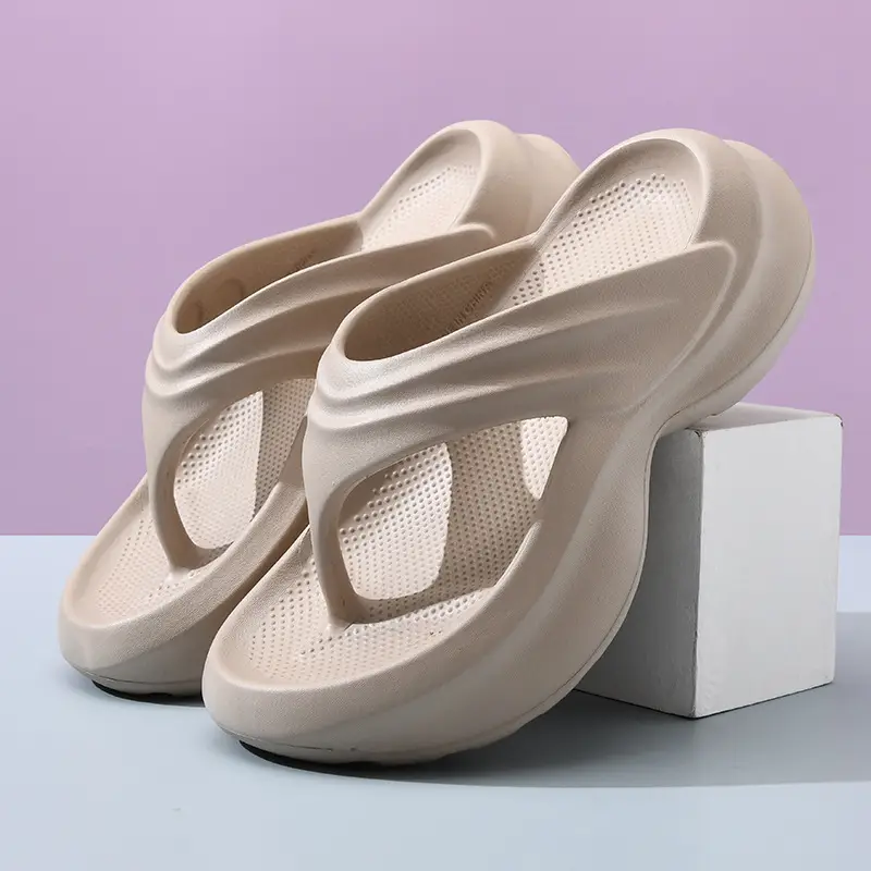 Thick-soled height-increasing flip-flops women's summer outdoor wear eva step excrement feeling home indoor outdoor beach sandals - Image 5