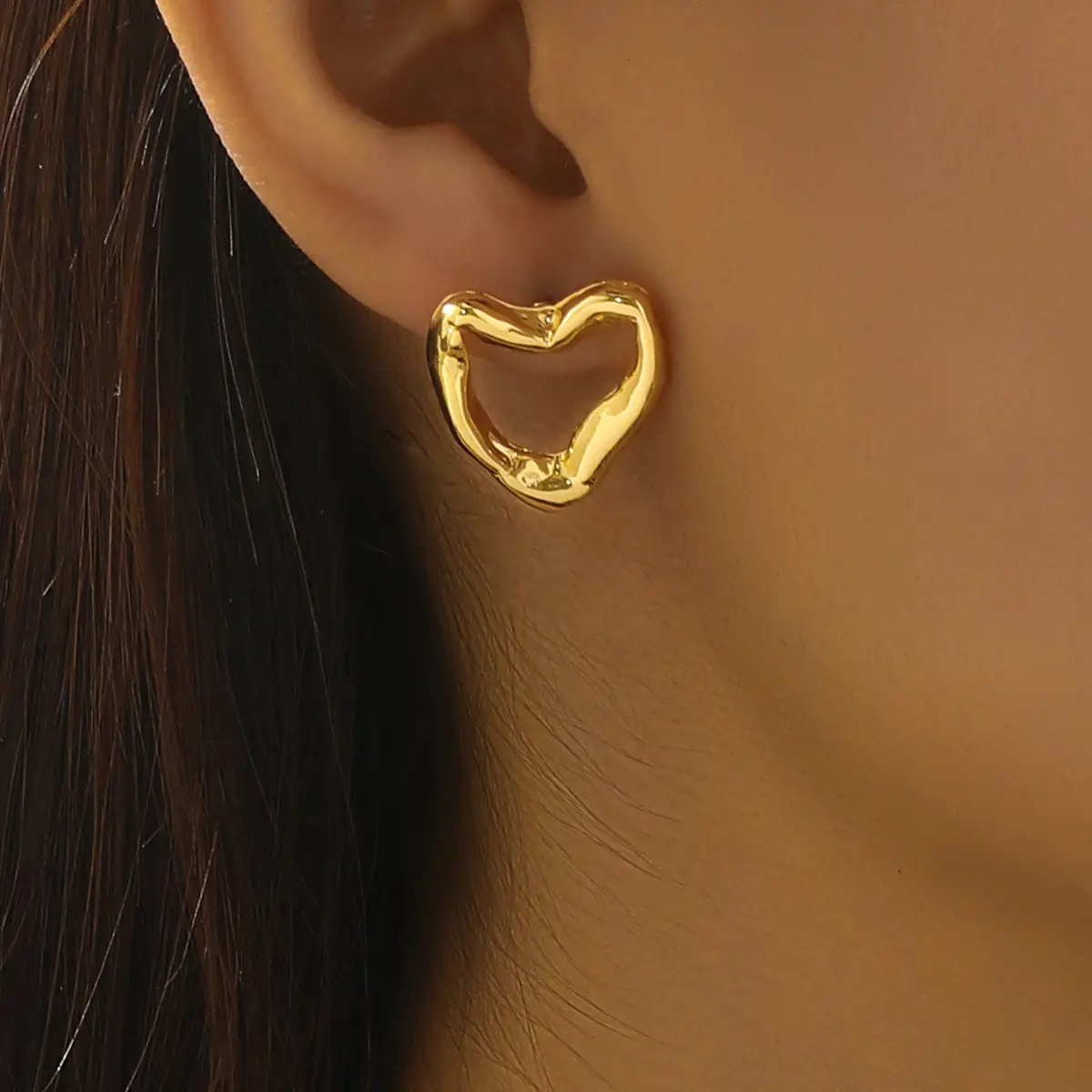 14K Gold Heart Earrings for Women - Image 3