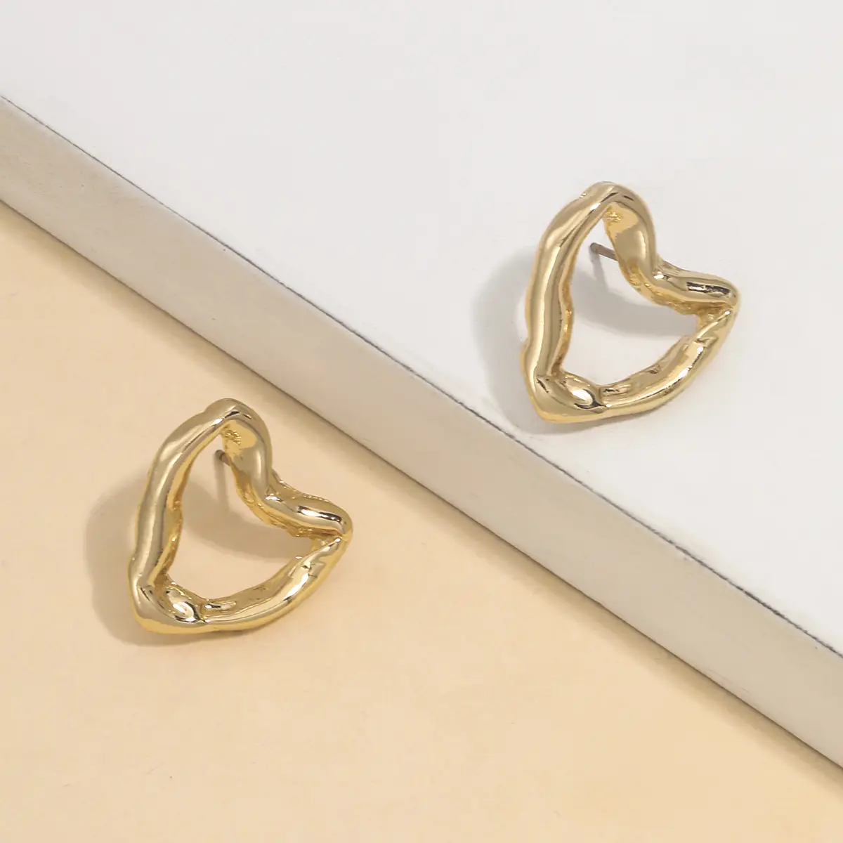 14K Gold Heart Earrings for Women — feature 4