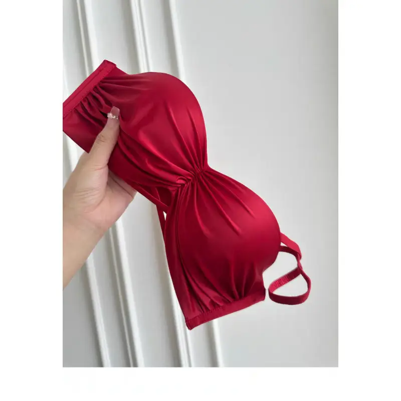 Pearlescent satin pure underwear women's small breasts gather to show the big autumn and winter Japanese without steel ring anti-sagging red bra.
