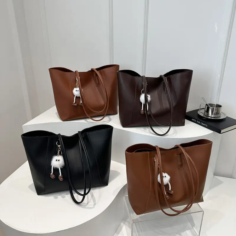Black Large Capacity Women's Tote Bag with Keychain - Image 12