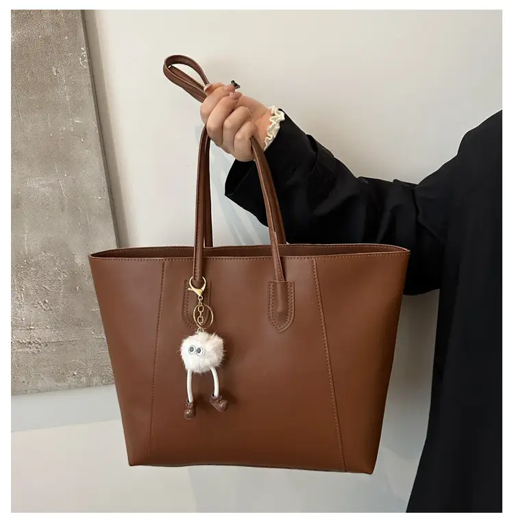Black Large Capacity Women's Tote Bag with Keychain — feature 14