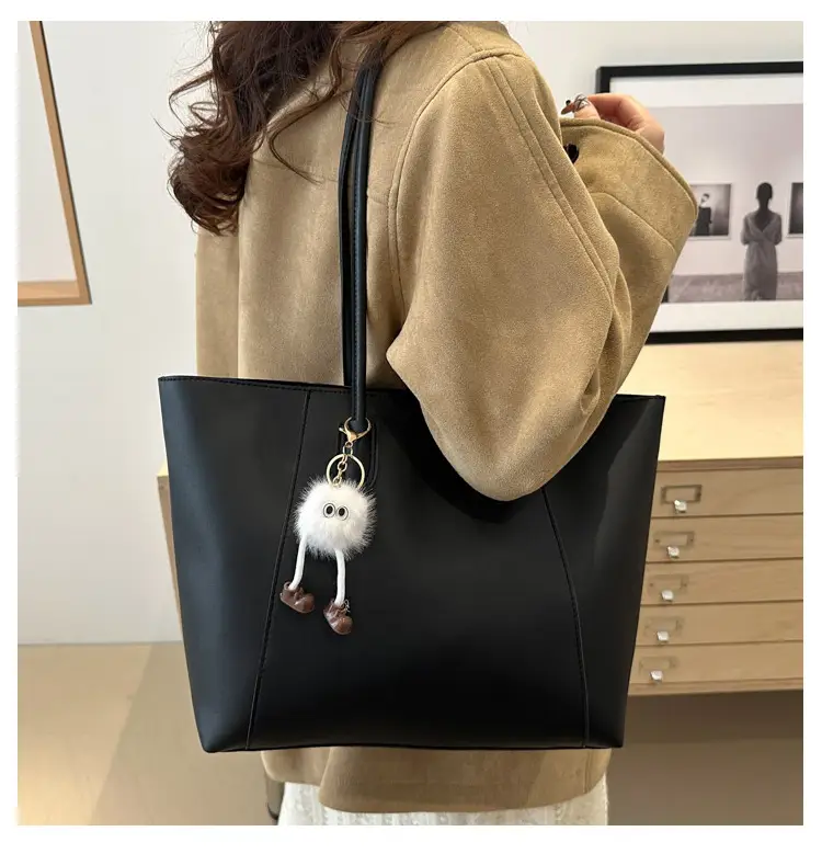 Black Large Capacity Women's Tote Bag with Keychain — feature 22