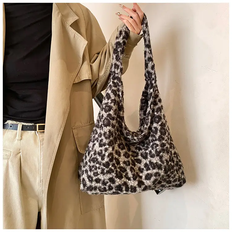 Leopard Print Shoulder Bag for Women Large Capacity Commuter Bag — feature 20