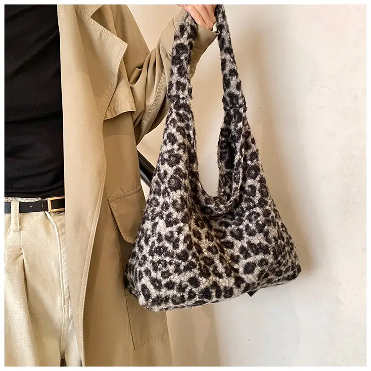 Leopard Print Shoulder Bag for Women Large Capacity Commuter Bag — feature 21