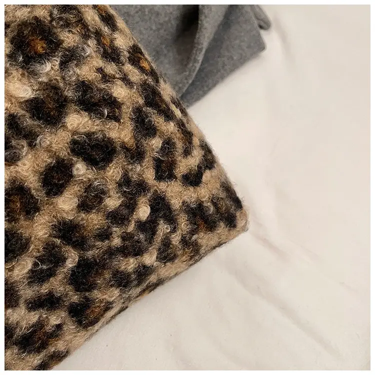 Leopard Print Shoulder Bag for Women Large Capacity Commuter Bag — feature 44