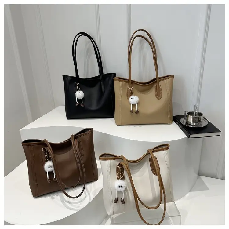 Women's Large Capacity Shoulder Bag White Brown Winter 2024 — feature 21
