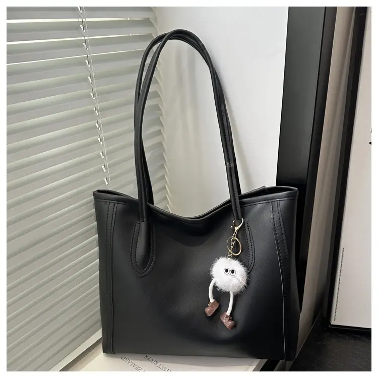 Women's Large Capacity Shoulder Bag White Brown Winter 2024 — feature 25