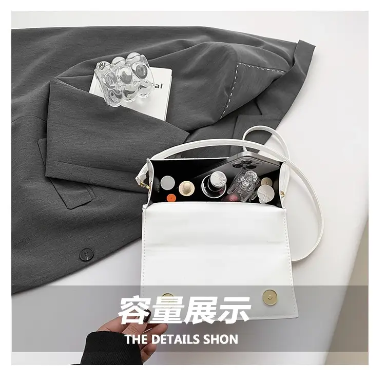 Women's Light Grey Square Shoulder Bag with Gold Clasp — feature 8