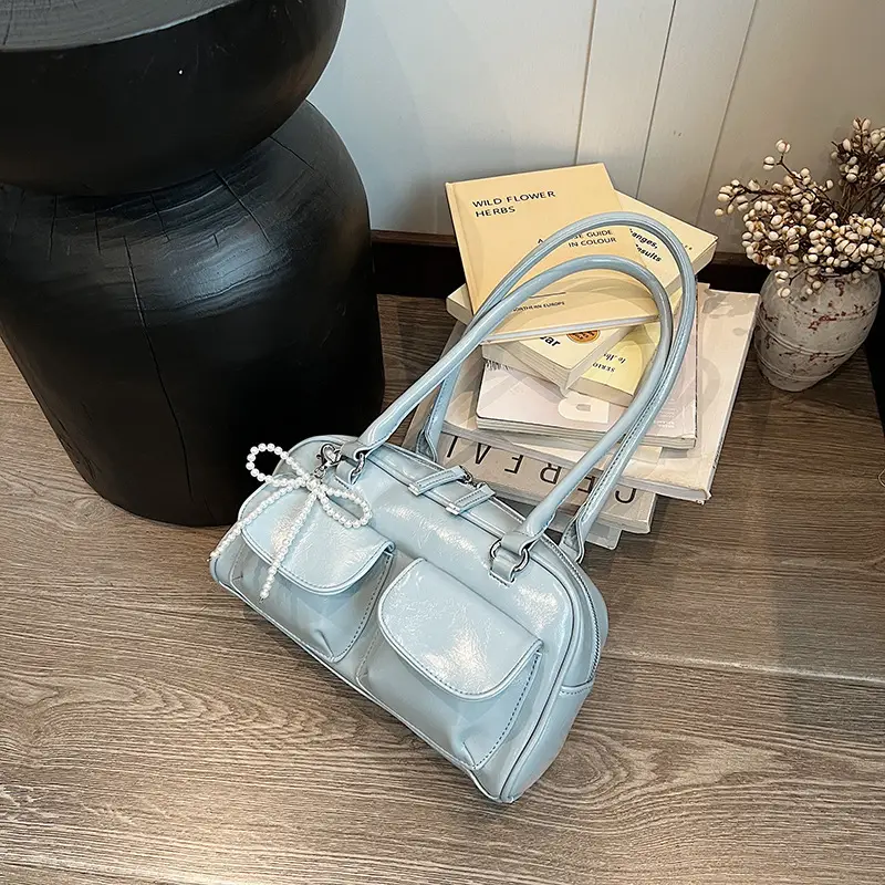 Korean Style Shoulder Bag with Zip Front & Chain Strap - Image 6