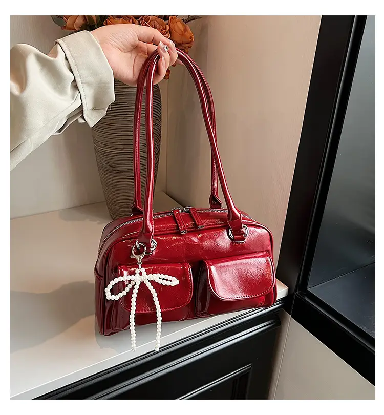 Korean Style Shoulder Bag with Zip Front & Chain Strap — feature 1