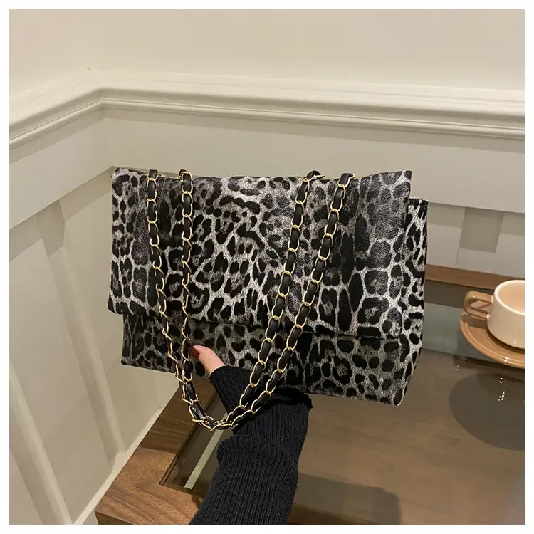 Leopard Print Chain Bag for Women 2024 New Fashion — feature 9