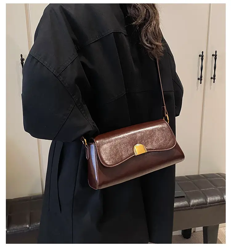 Women's Maillard Shoulder Bag Small Square Design — feature 1