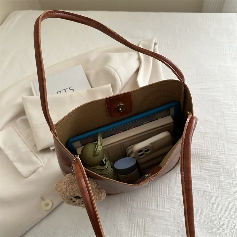 Vintage Maroon Spliced Bucket Bag for Women - Image 11