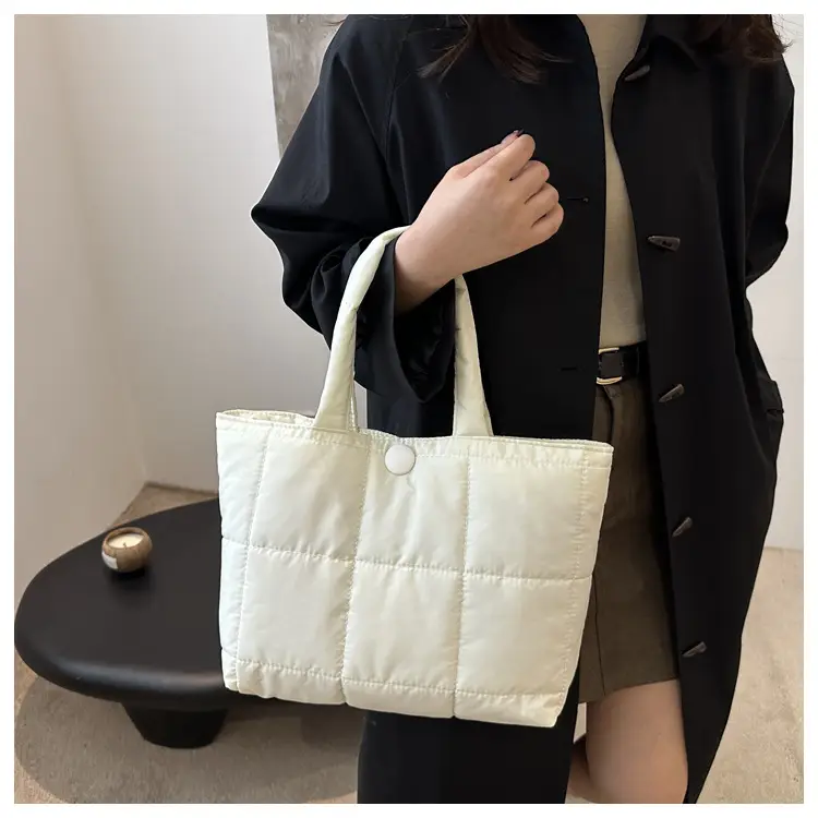 Women's Rhombic Winter Tote Bag Beige Large Capacity — feature 12