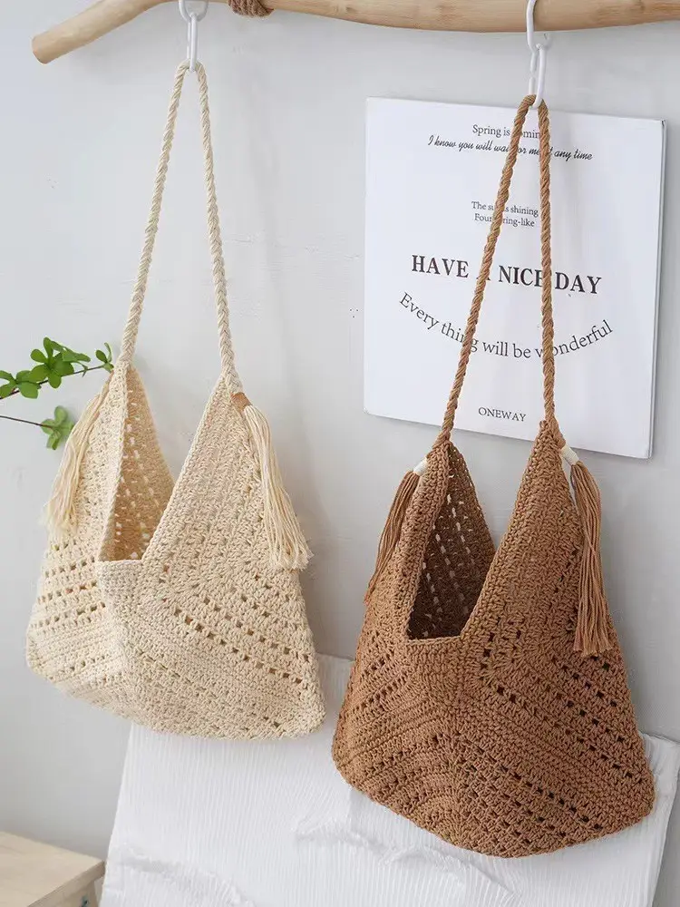 Vintage Woven Straw Bag for Women Summer Beach Carryall — feature 3