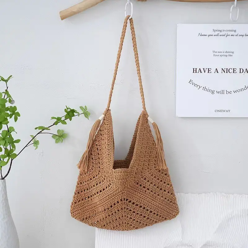 Vintage Woven Straw Bag for Women Summer Beach Carryall — feature 4