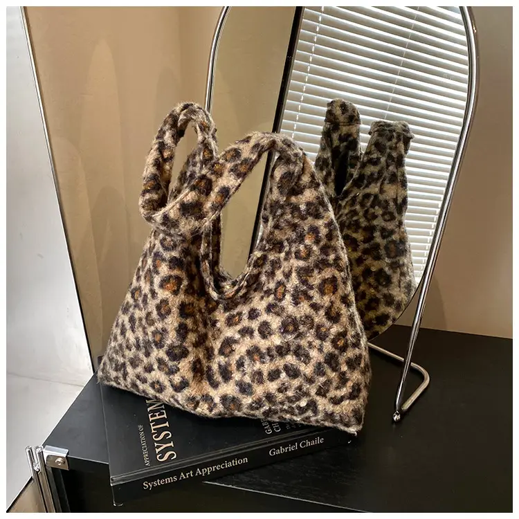 Leopard Print Large Capacity Women's Tote Bag — feature 23