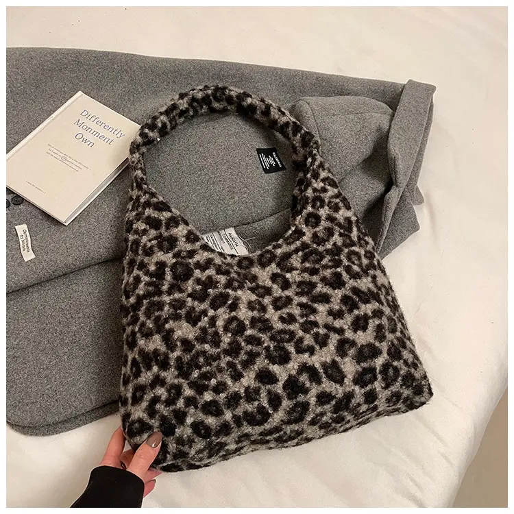 Leopard Print Large Capacity Women's Tote Bag — feature 24
