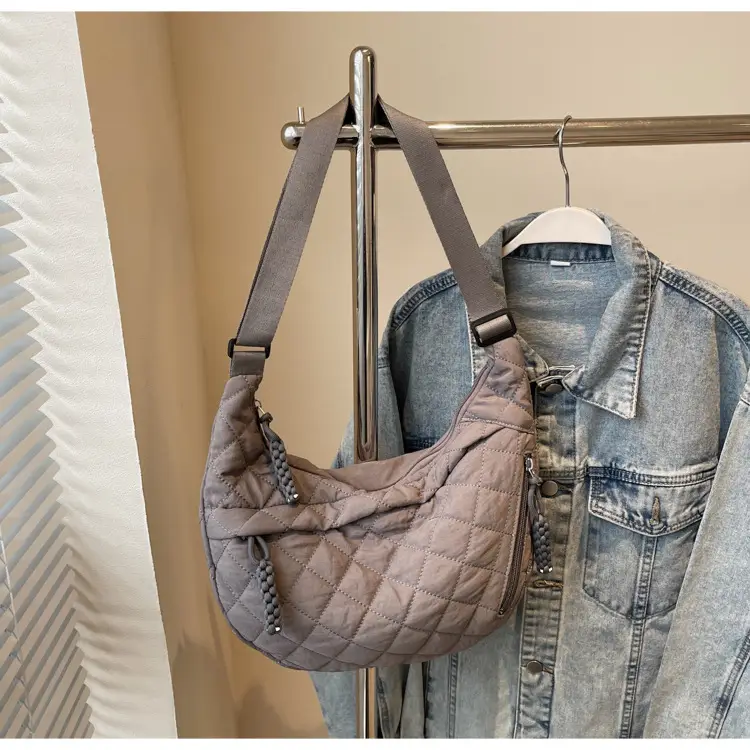 Autumn Winter Coat Shoulder Bag Cream 2024 — feature 17