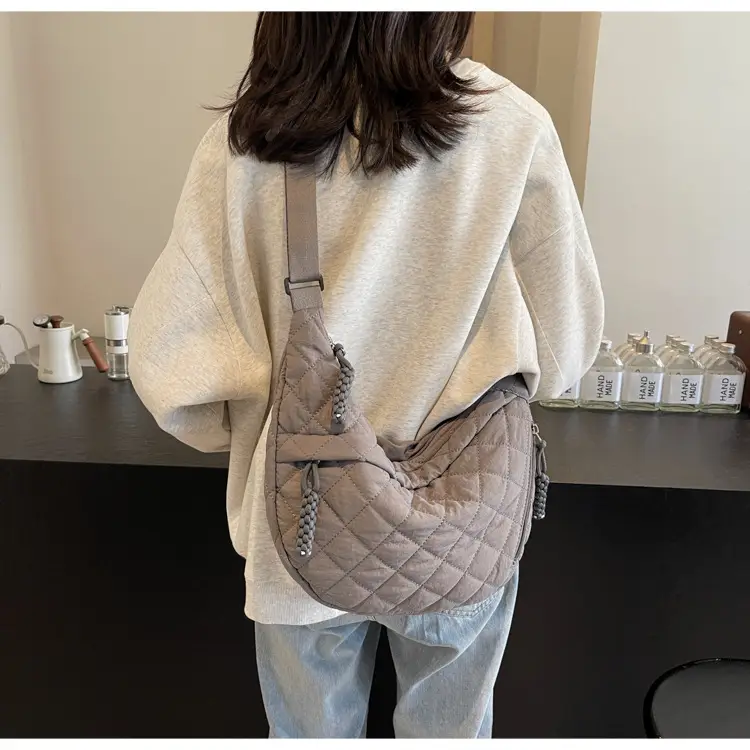 Autumn Winter Coat Shoulder Bag Cream 2024 — feature 24