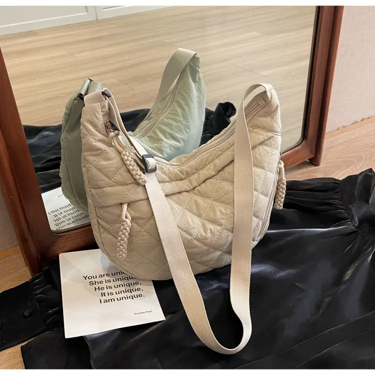 Autumn Winter Coat Shoulder Bag Cream 2024 — feature 27