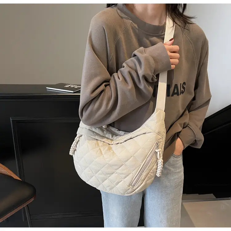 Autumn Winter Coat Shoulder Bag Cream 2024 — feature 30