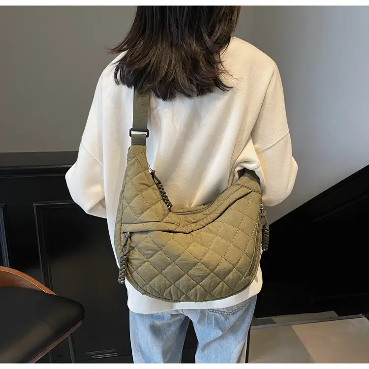 Autumn Winter Coat Shoulder Bag Cream 2024 — feature 31