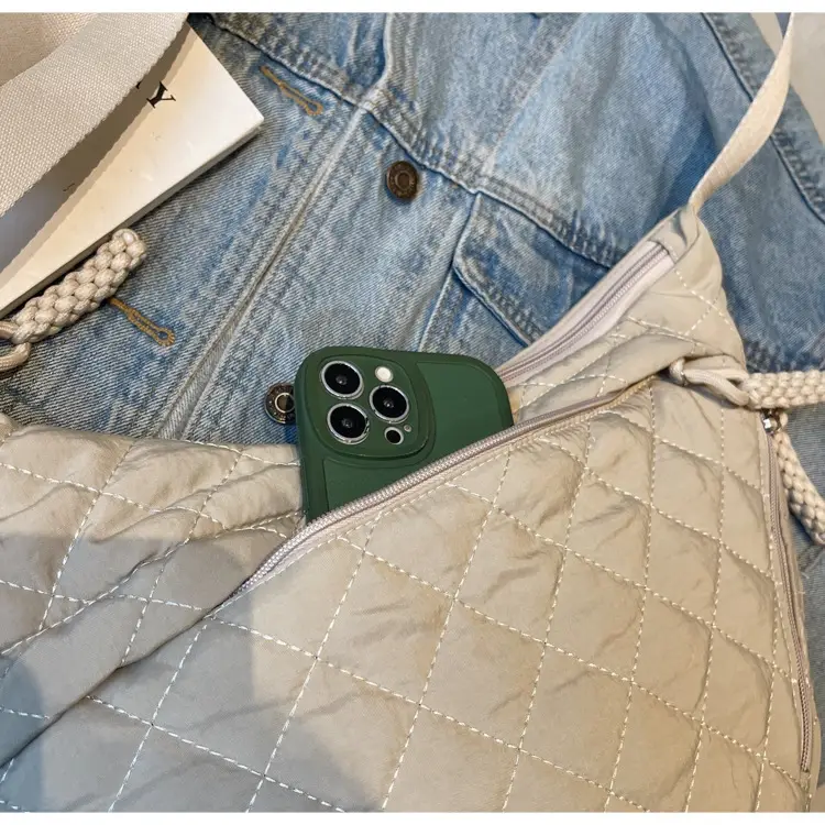 Autumn Winter Coat Shoulder Bag Cream 2024 — feature 43
