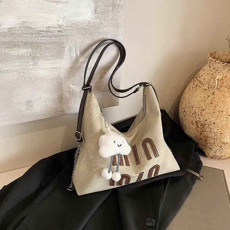 Women's Winter Grey Min Mimi Tote Bag - Image 10