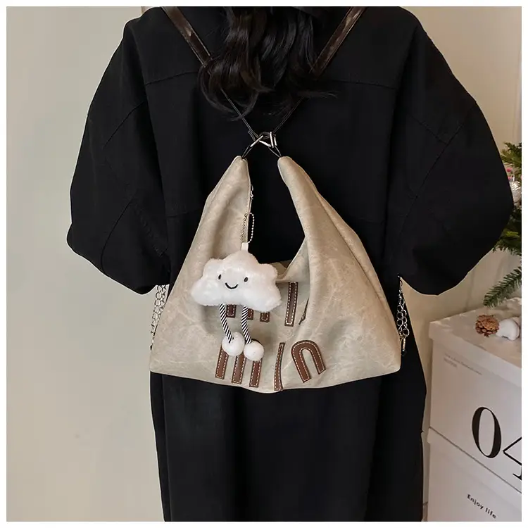 Women's Winter Grey Min Mimi Tote Bag — feature 14