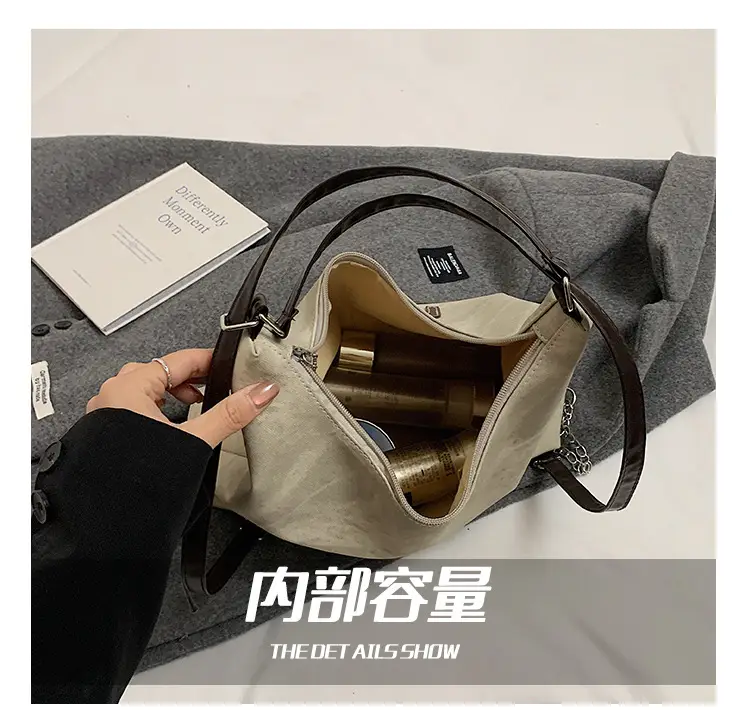 Women's Winter Grey Min Mimi Tote Bag — feature 2