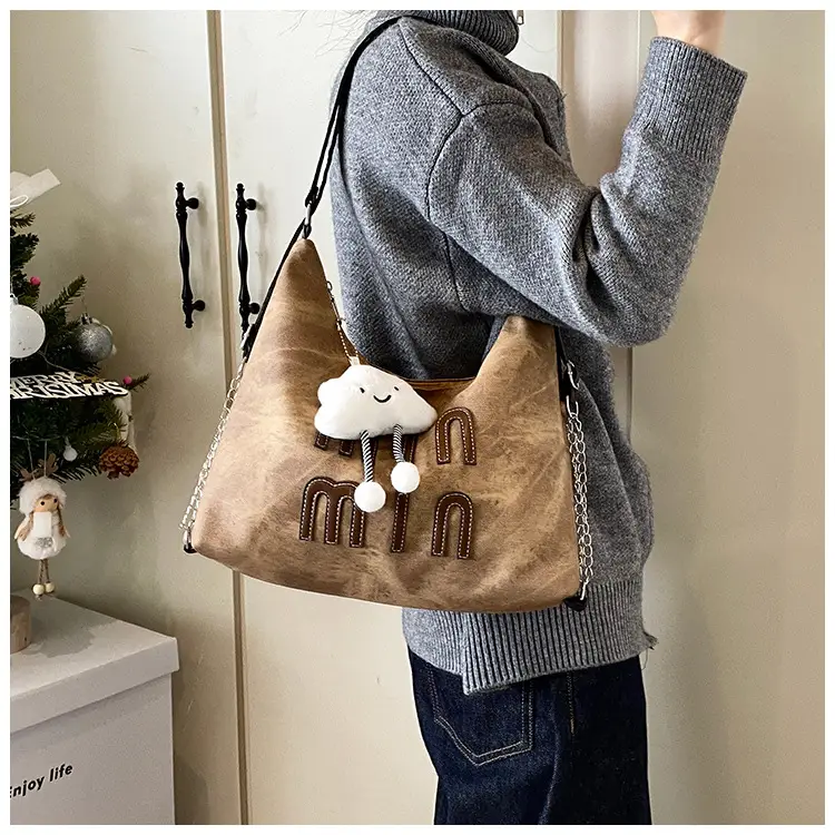 Women's Winter Grey Min Mimi Tote Bag — feature 7