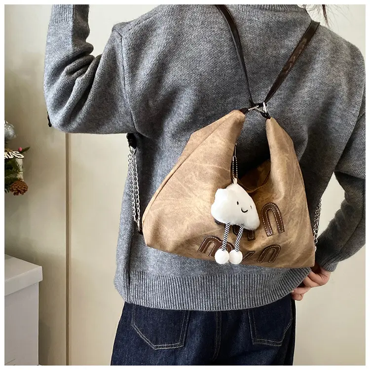 Women's Winter Grey Min Mimi Tote Bag — feature 8