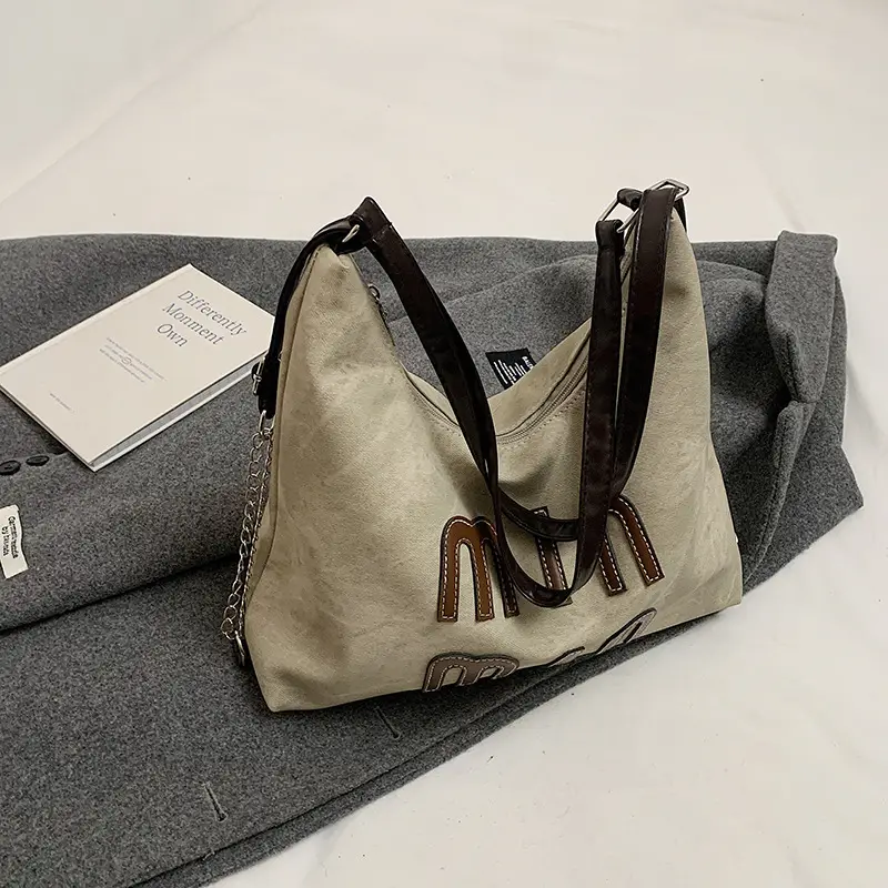 Women's Winter Grey Min Mimi Tote Bag - Image 2