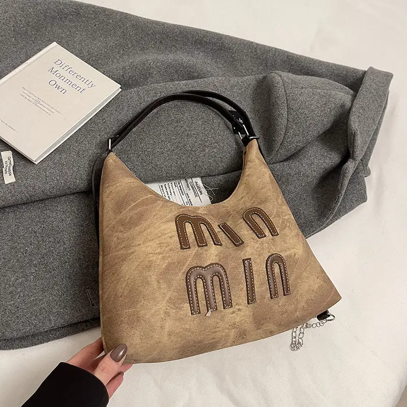 Women's Winter Grey Min Mimi Tote Bag - Image 3