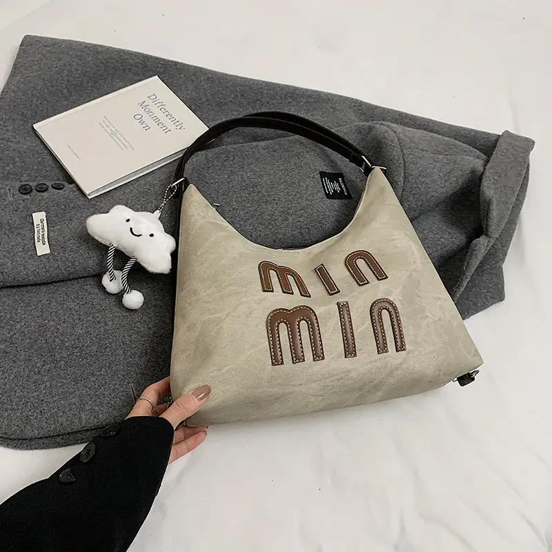 Women's Winter Grey Min Mimi Tote Bag - Image 6